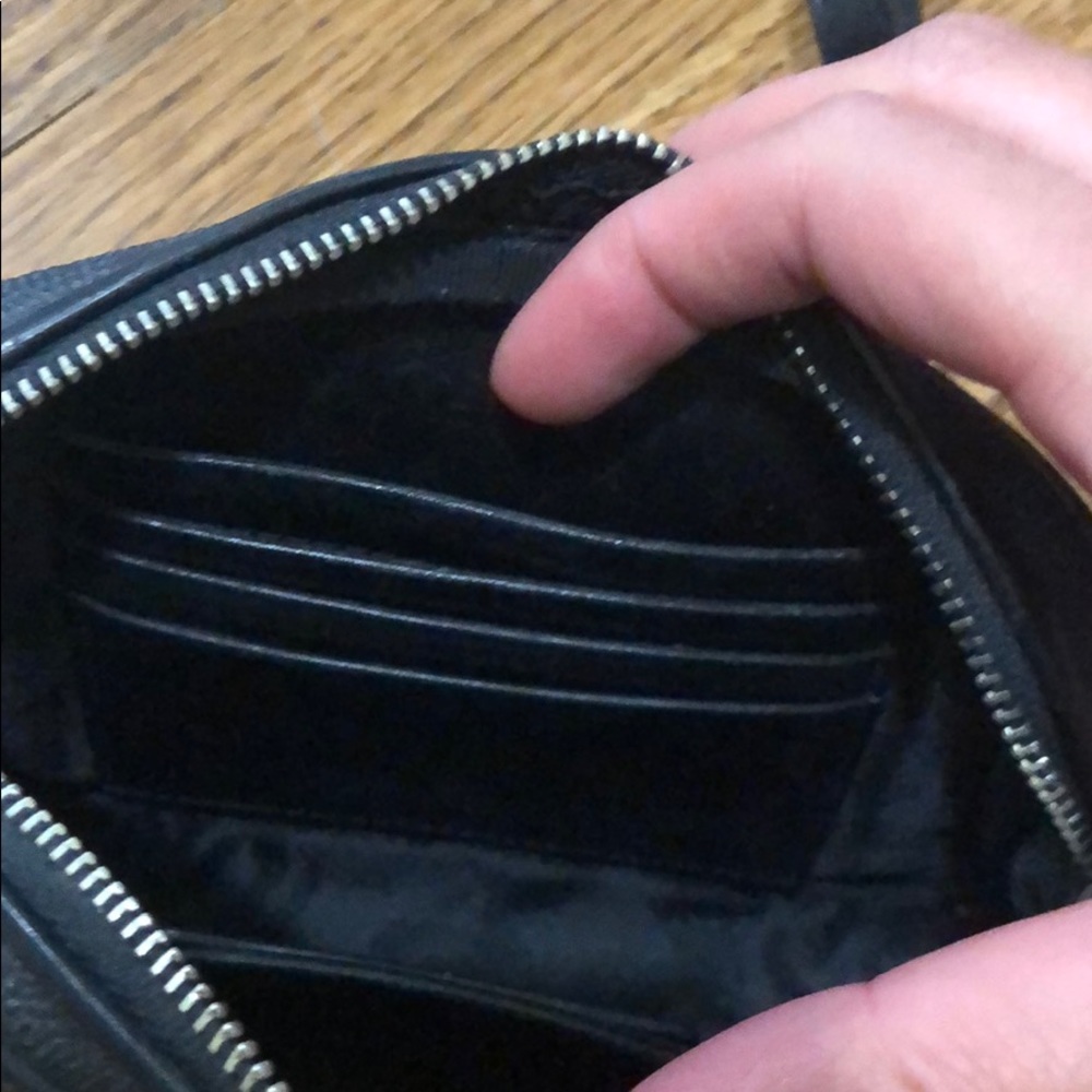 Michael Kors crossbody bag authentic - Picture 3 of 6